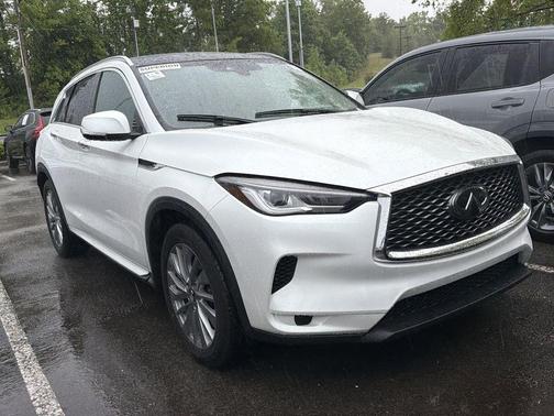 Radiant White 2024 INFINITI QX50 Luxe