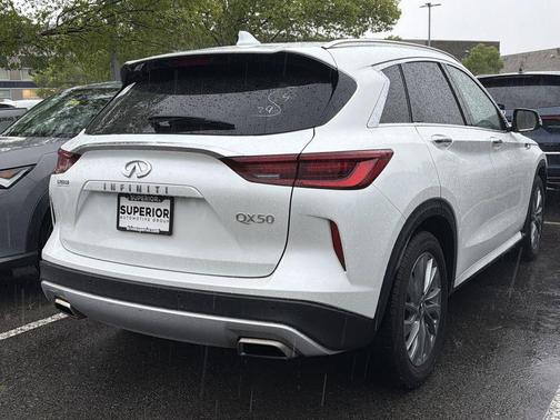 Radiant White 2024 INFINITI QX50 Luxe
