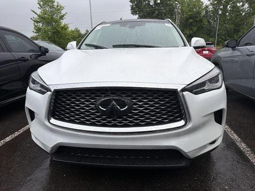 Radiant White 2024 INFINITI QX50 Luxe