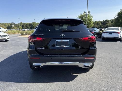 2025 Mercedes-Benz GLA 250 Base