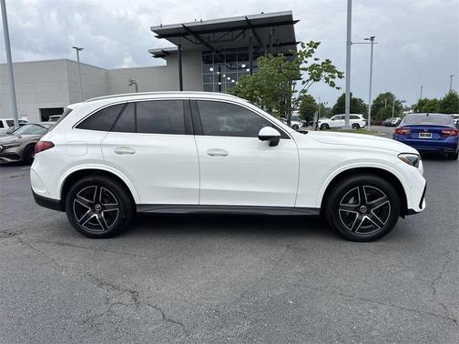 2025 Mercedes-Benz GLC 350e Base 4MATIC