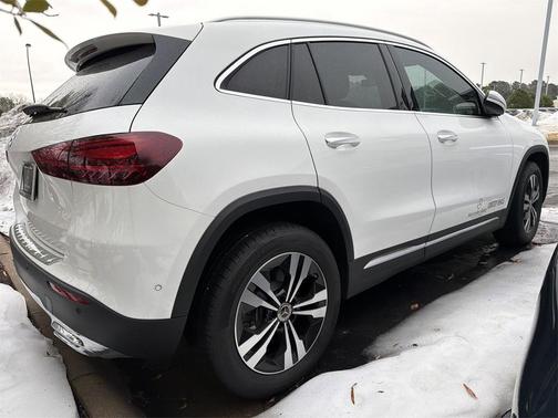 2025 Mercedes-Benz GLA 250 Base