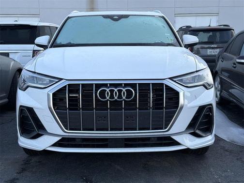 2025 Audi Q3 45 S line Premium