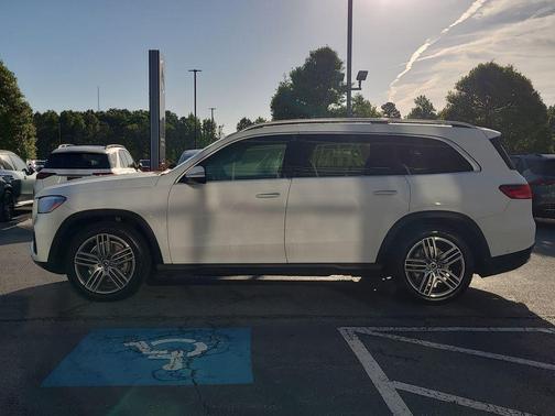 Polar White 2025 Mercedes-Benz GLS 450 4MATIC