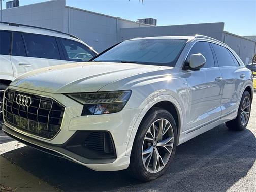 2021 Audi Q8 55 Premium Plus