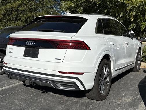 2021 Audi Q8 55 Premium Plus