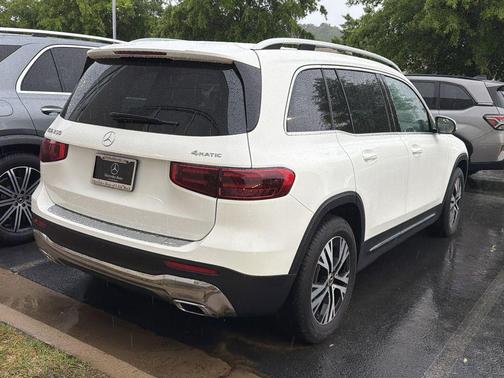 Polar White 2026 Mercedes-Benz GLB 250 Base 4MATIC