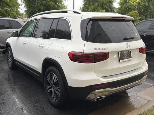 Polar White 2026 Mercedes-Benz GLB 250 Base 4MATIC