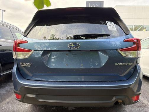 Horizon Blue Pearl 2024 Subaru Forester Premium