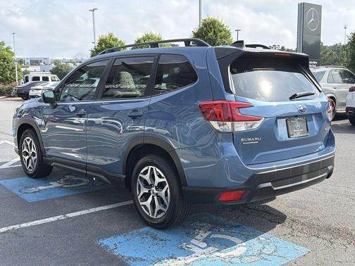 Horizon Blue Pearl 2024 Subaru Forester Premium