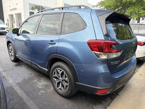Horizon Blue Pearl 2024 Subaru Forester Premium