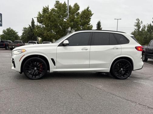 2023 BMW X5 M50i