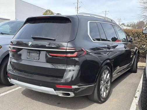 2025 BMW X7 xDrive40i