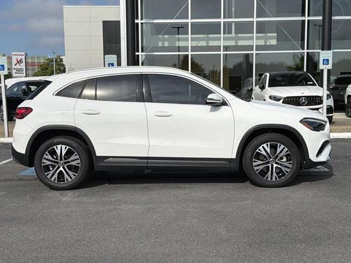 Polar White 2026 Mercedes-Benz GLA 250 Base 4MATIC