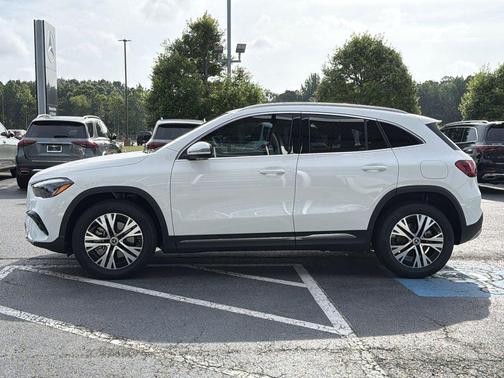 Polar White 2026 Mercedes-Benz GLA 250 Base 4MATIC