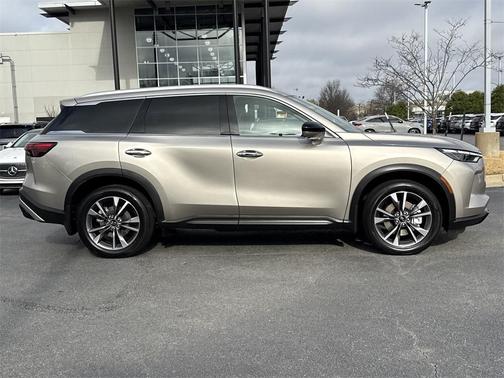 2024 INFINITI QX60 Luxe