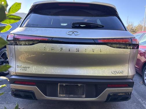 2024 INFINITI QX60 Luxe