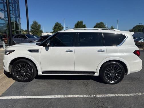 2024 INFINITI QX80 SENSORY