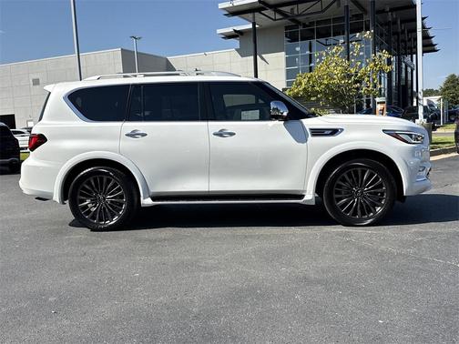 2024 INFINITI QX80 SENSORY