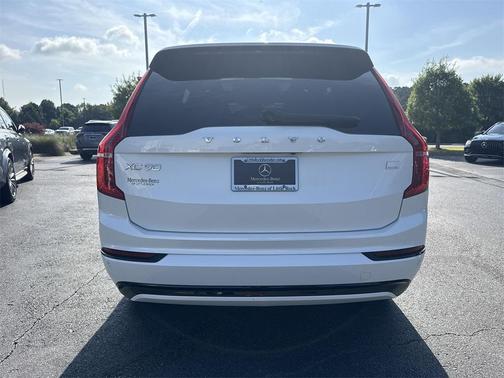 2023 Volvo XC90 Recharge Plug-In Hybrid T8 Plus Dark Theme 7 Passenger