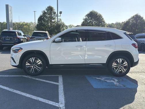 2025 Mercedes-Benz GLA 250 Base