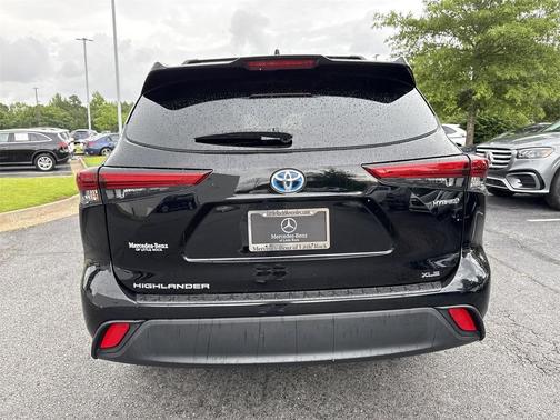 2023 Toyota Highlander Hybrid XLE