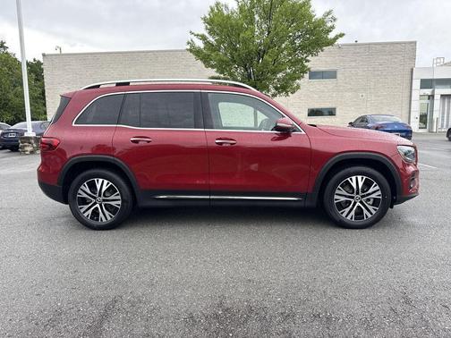 MANUFAKTUR Patagonia Red Metallic 2025 Mercedes-Benz GLB 250 Base