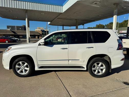 Starfire Pearl 2016 Lexus GX 460 Base