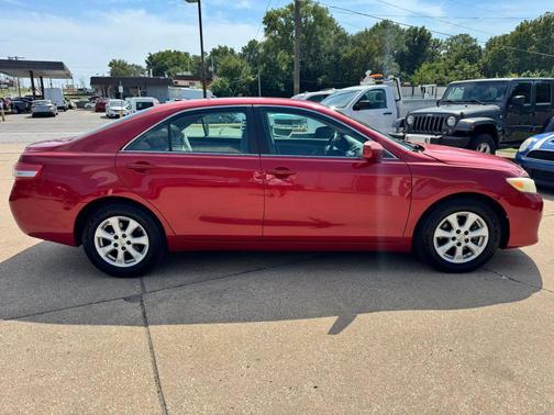 Barcelona Red Metallic 2011 Toyota Camry LE