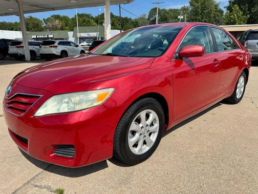 Barcelona Red Metallic 2011 Toyota Camry LE