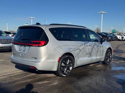 2026 Chrysler Pacifica Limited