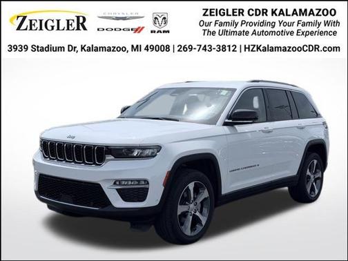 Bright White Clearcoat 2023 Jeep Grand Cherokee Limited