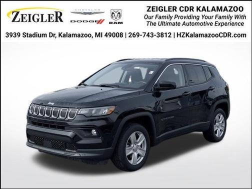 Diamond Black 2022 Jeep Compass Latitude