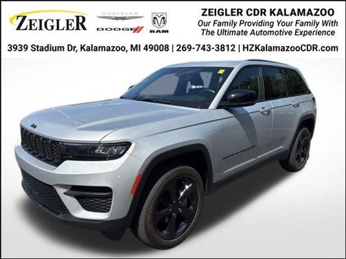 2022 Jeep Grand Cherokee Altitude