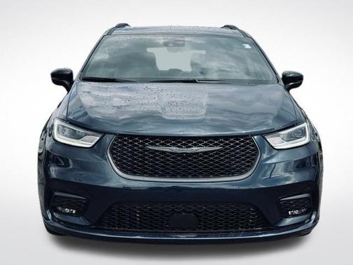 Fathom Blue Pearlcoat 2025 Chrysler Pacifica Limited