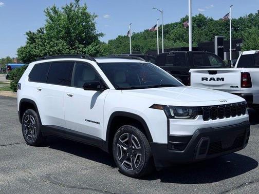 Bright White Clearcoat 2026 Jeep Cherokee LAREDO/LIMITED