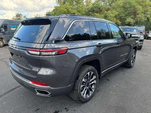 2025 Jeep Grand Cherokee Overland