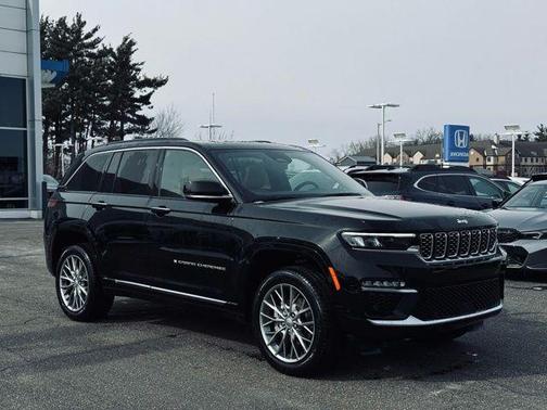 2025 Jeep Grand Cherokee Summit