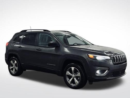 Granite Crystal Clearcoat Metallic 2022 Jeep Cherokee Limited