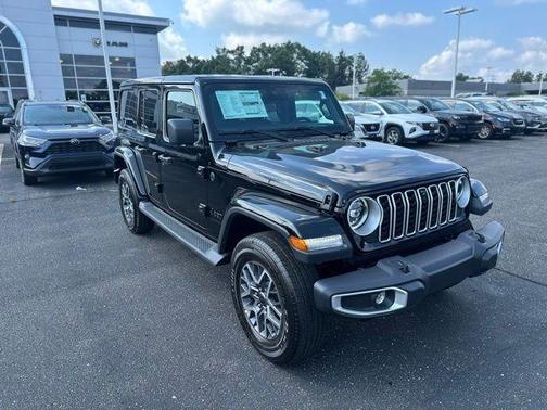 2025 Jeep Wrangler Sahara