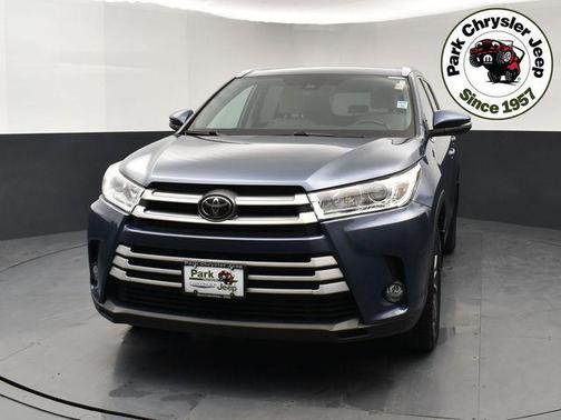 Shoreline Blue Pearl 2019 Toyota Highlander XLE