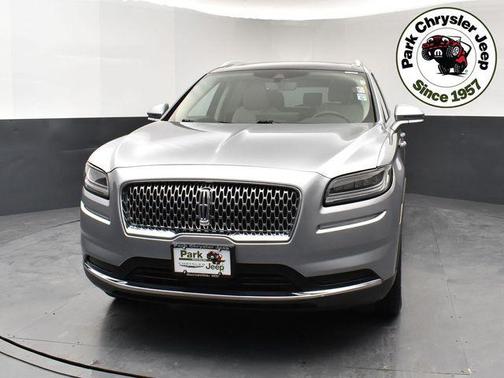 Silver Radiance Metallic Clearcoat 2022 Lincoln Nautilus Reserve