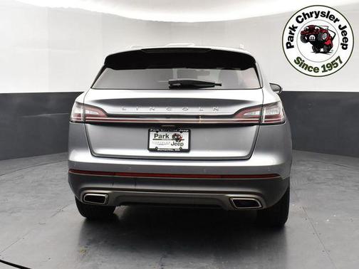 Silver Radiance Metallic Clearcoat 2022 Lincoln Nautilus Reserve