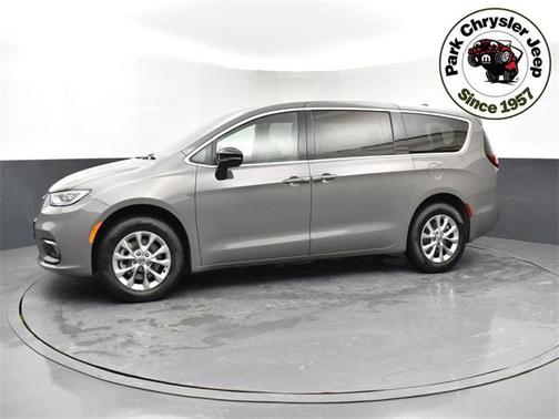 2025 Chrysler Pacifica L