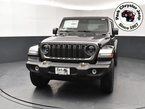 Granite Crystal Metallic Clearcoat 2026 Jeep Wrangler 85th Anniversary
