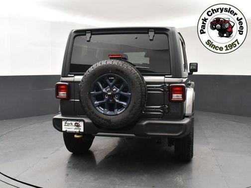 Granite Crystal Metallic Clearcoat 2026 Jeep Wrangler 85th Anniversary