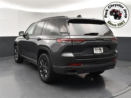 2025 Jeep Grand Cherokee Summit