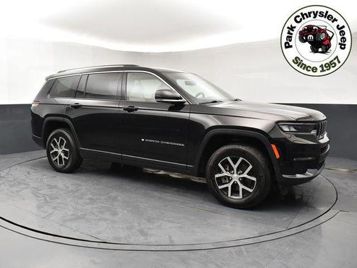 Diamond Black Crystal Pearlcoat 2023 Jeep Grand Cherokee L Limited