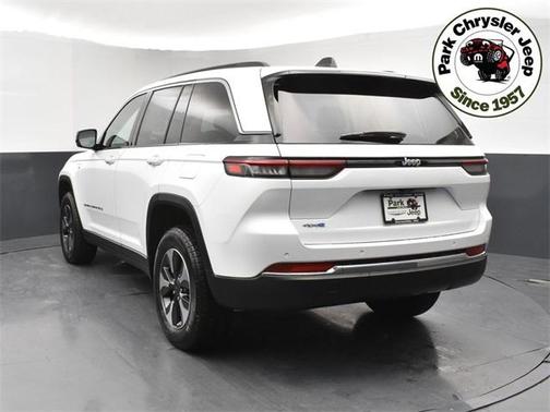 2025 Jeep Grand Cherokee 4xe Base
