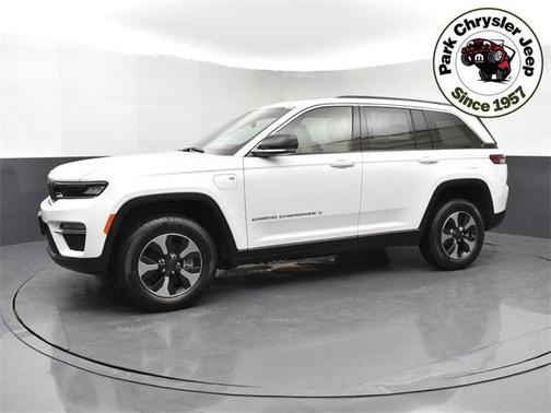 2025 Jeep Grand Cherokee 4xe Base